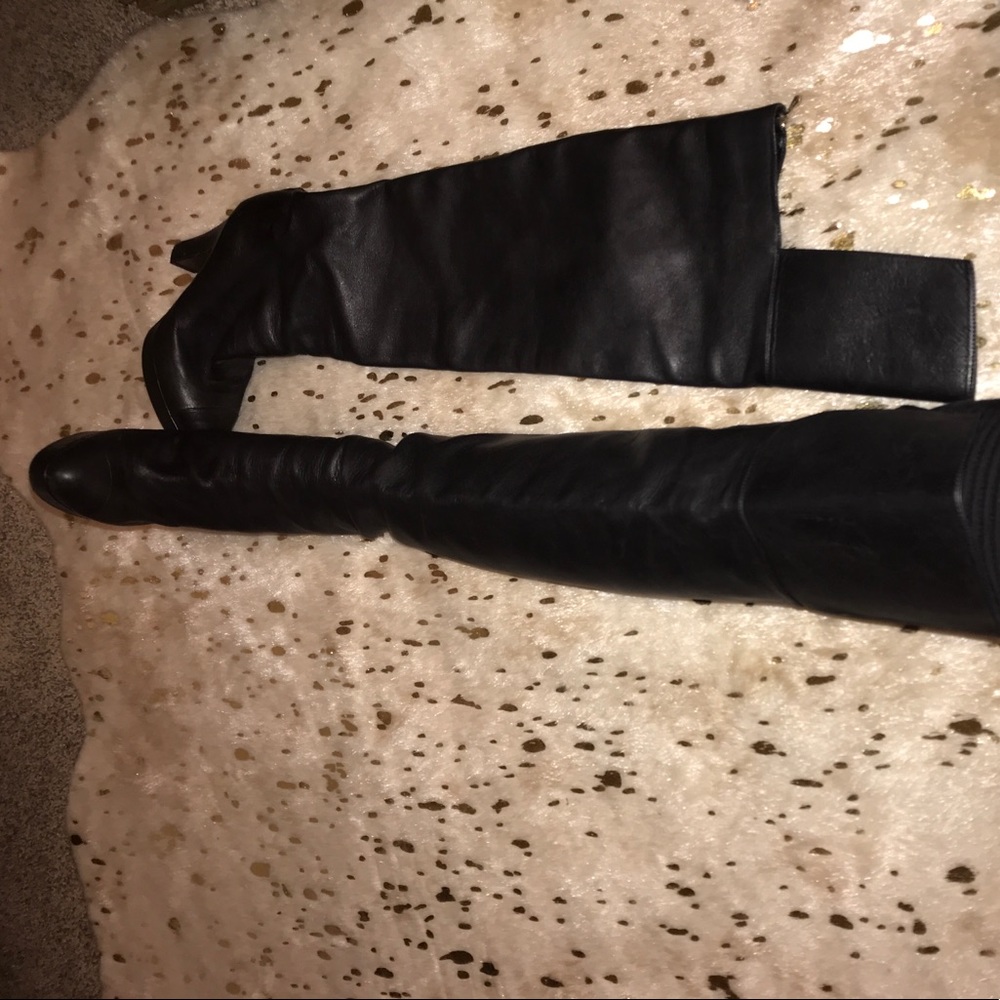 COPY - 100% authentic Chanel thigh high boots